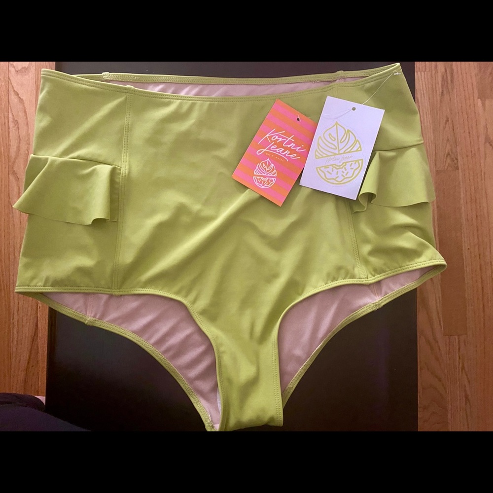 NWT Kortni Jeane swim bottoms 2xl